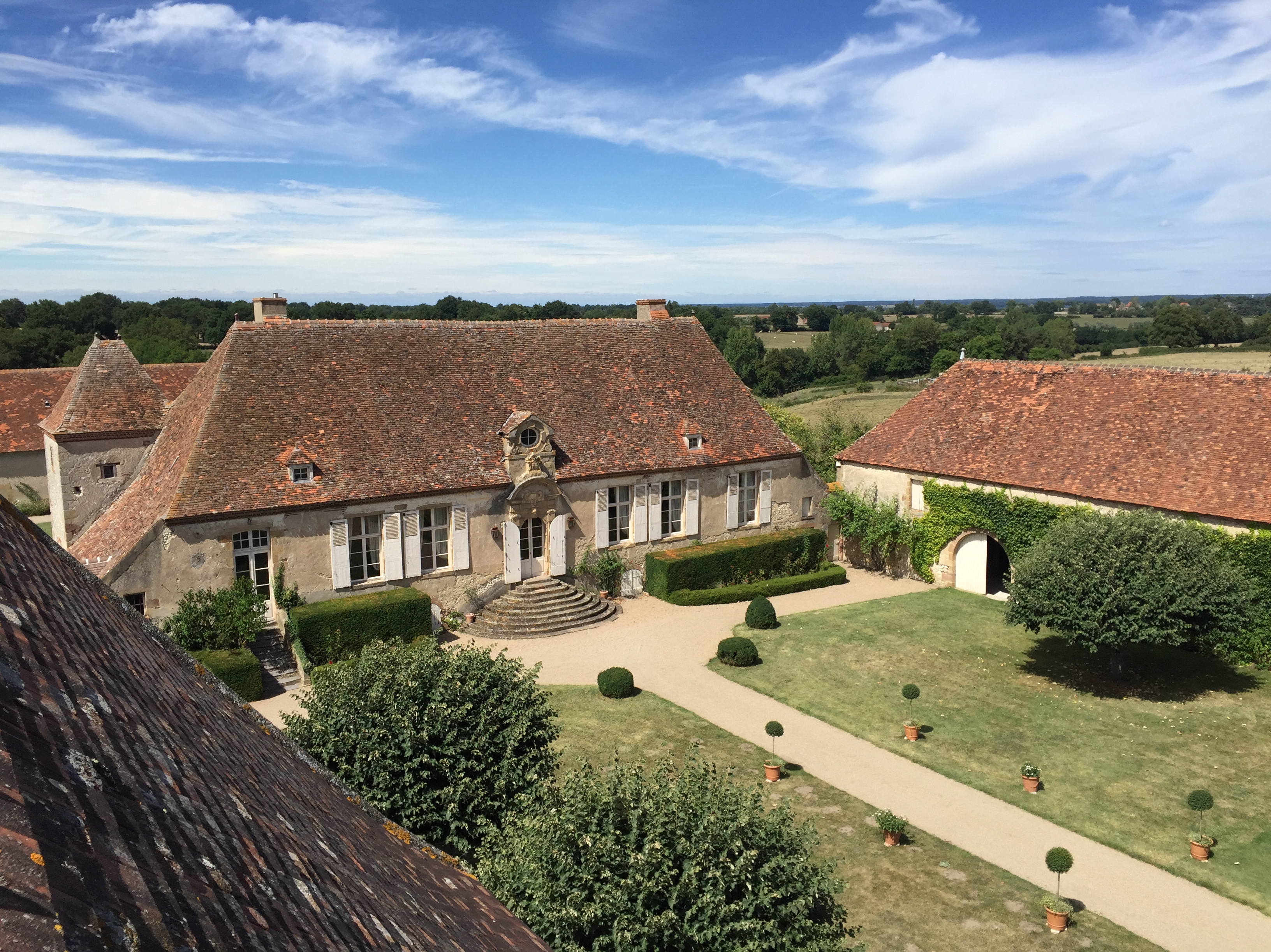 L'espace cocktail, dans la cour d'honneur du Château