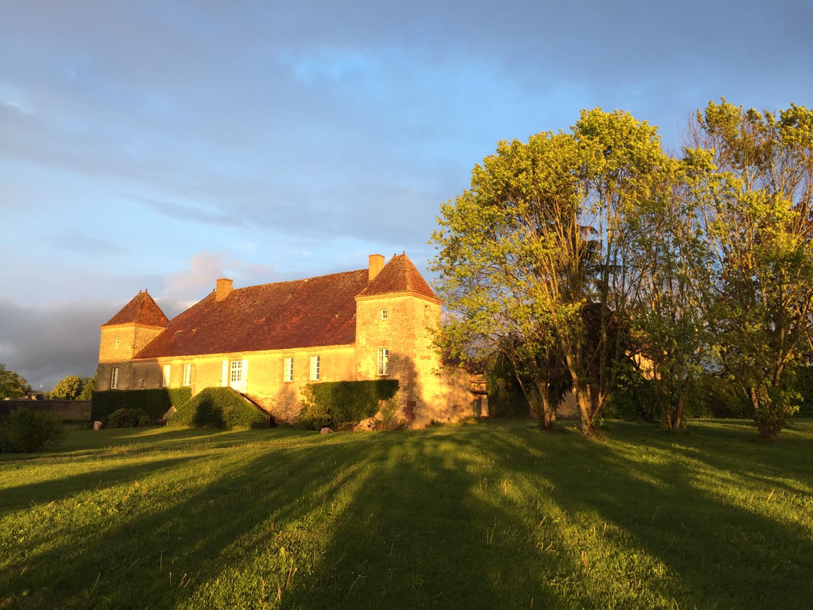La façade arrière du Château depuis le parc